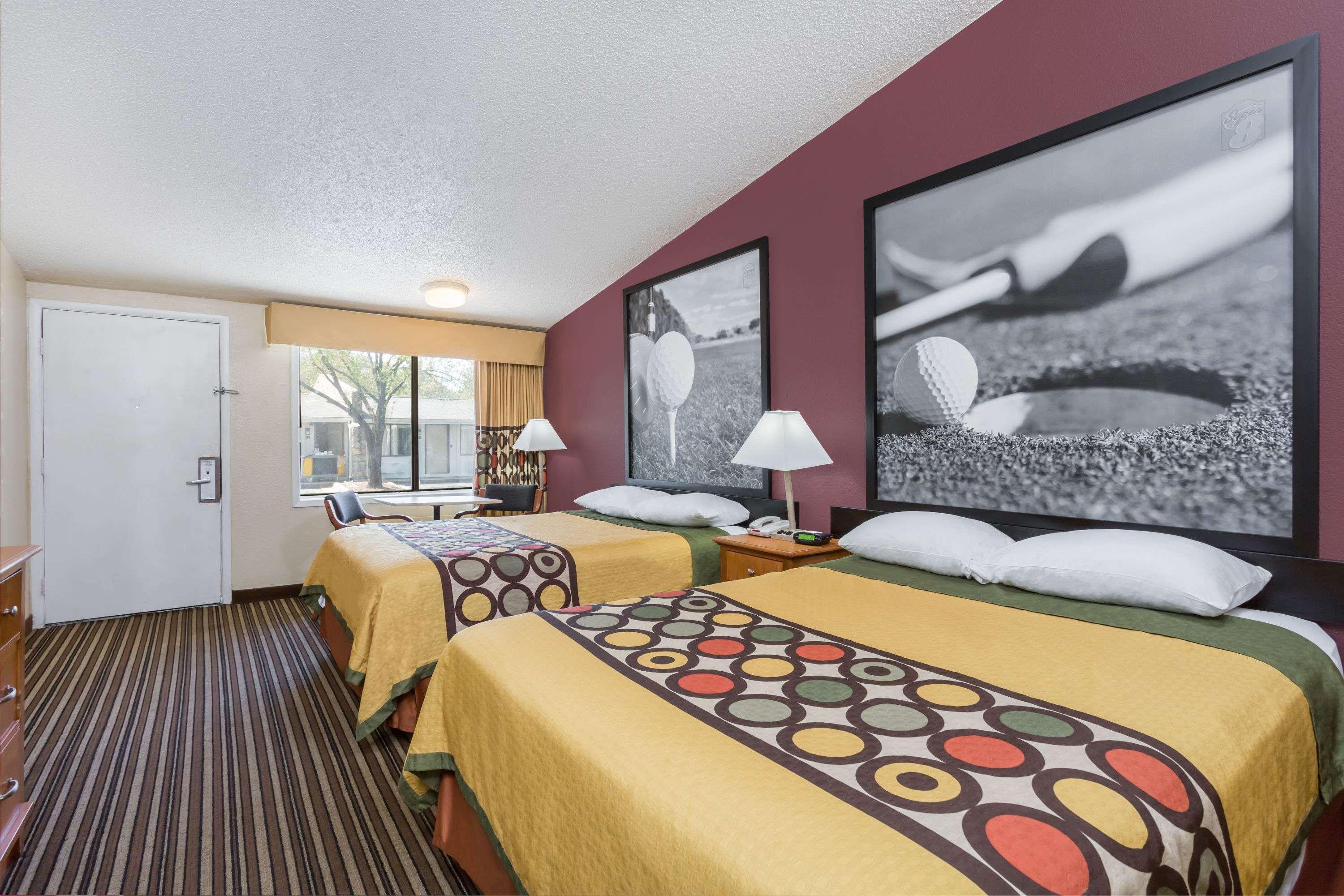 Super 8 By Wyndham Aberdeen Southern Pines Exteriér fotografie